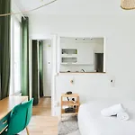 Cosy Near Montmartre